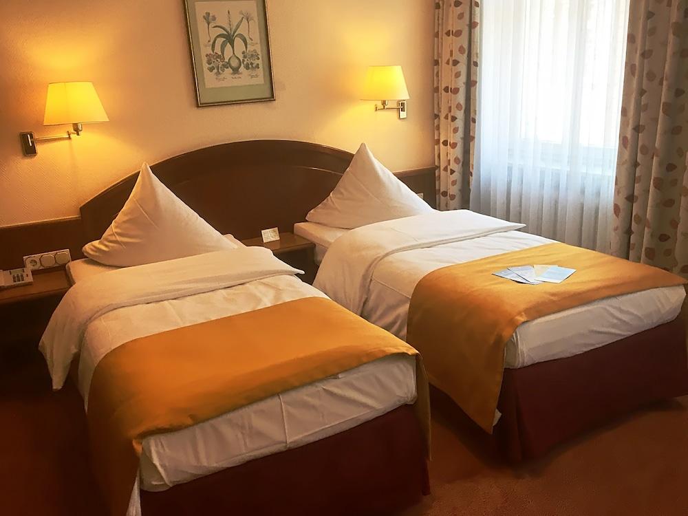 Partner Hollaender Hof Hotel 3*